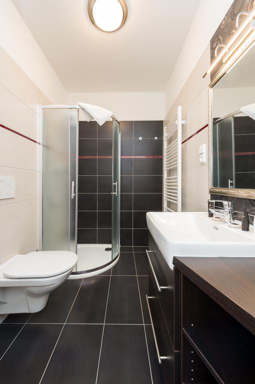 Apartment Sokolska Praga Esterno foto